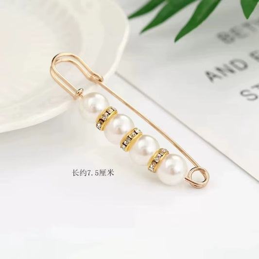 New Pearls Pin Brooch for Women Waist Tighting Clip Safety Pin Brooch Sweater Cardigan Buckle Brooches Jewelry Gift